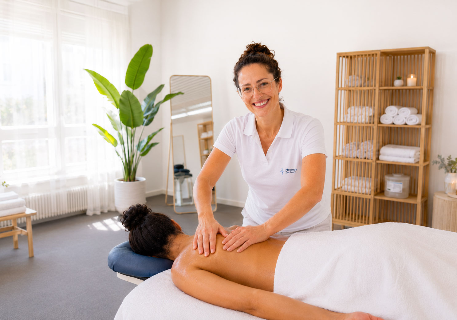 Therapeutische Massage im Massage Zentrum Bülach