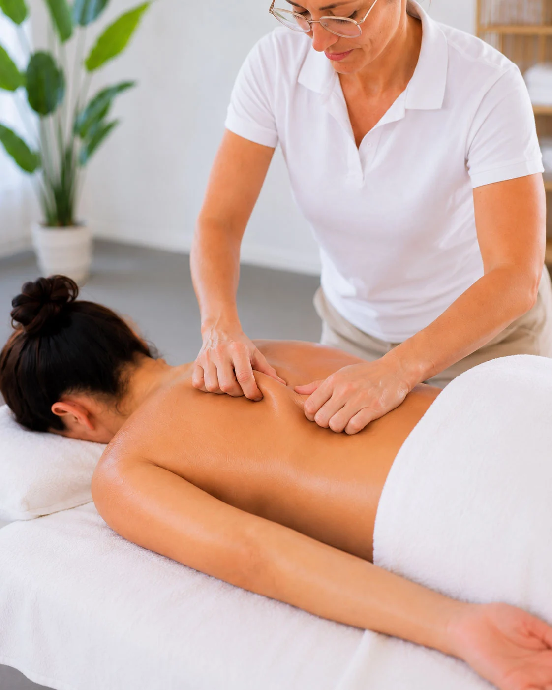 Bindegewebsmassage an der Piazza Santeramo – Massage Zentrum Bülach