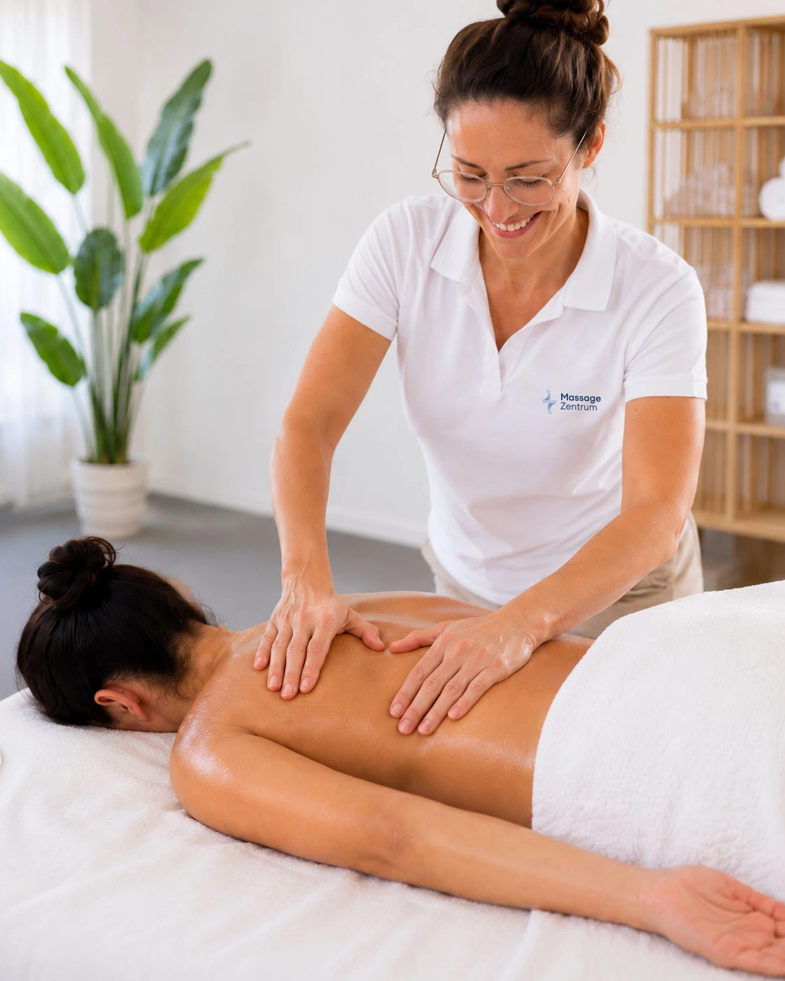 Therapeutische Massage an der Piazza Santeramo – Massage Zentrum Bülach